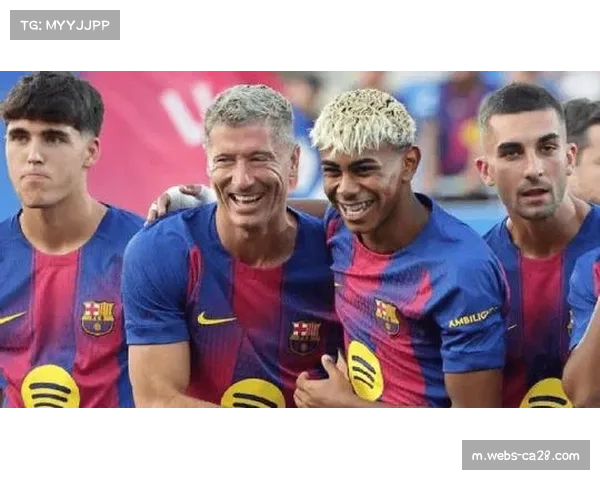 莱万转会受阻，拉特克利夫决策或促使球队调整新策略