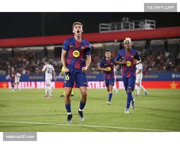 切尔西女足边路突击受阻 对阵巴萨中场控制力不足